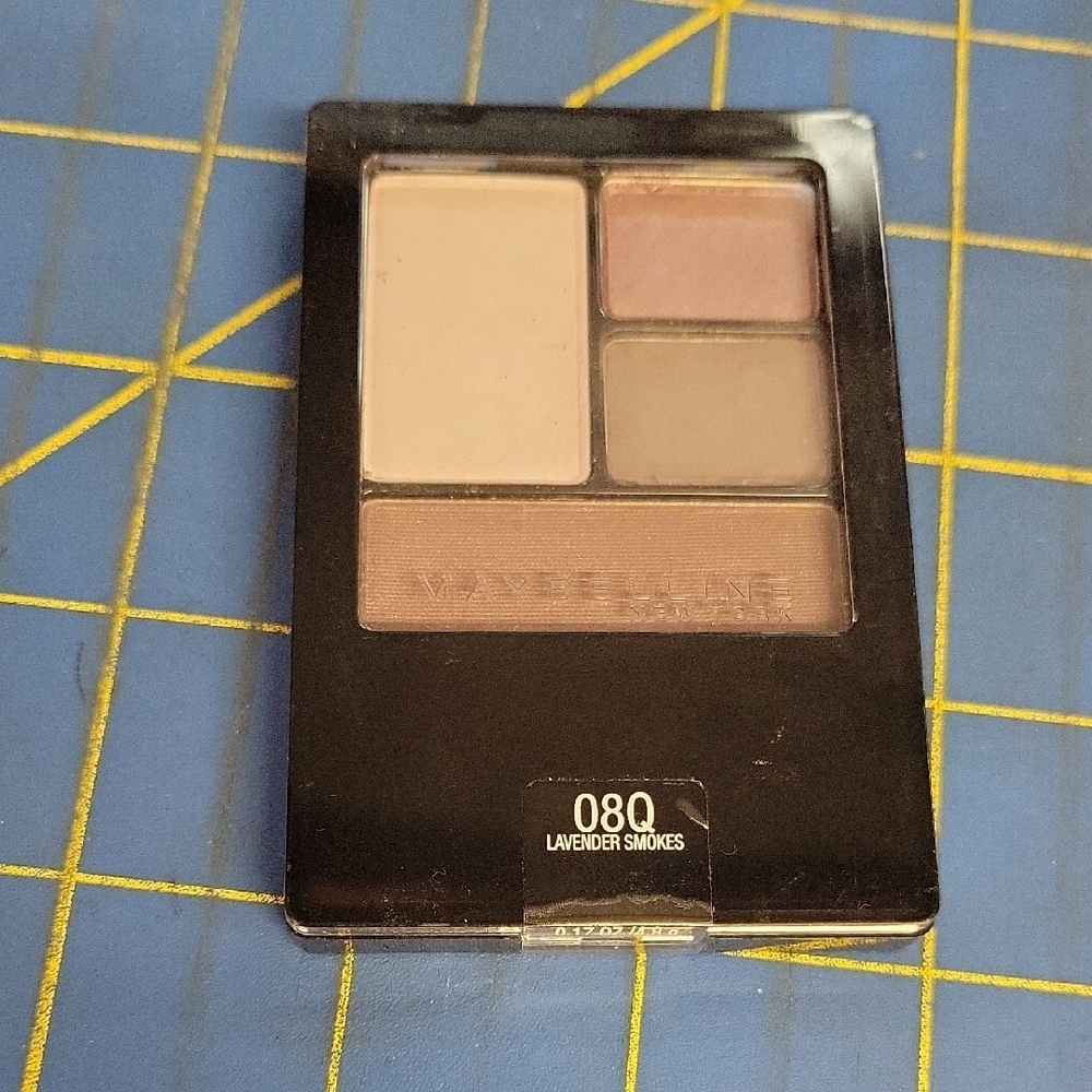 Maybelline Eyeshadow Palette 080 Lavender Smokes New Sealed Package